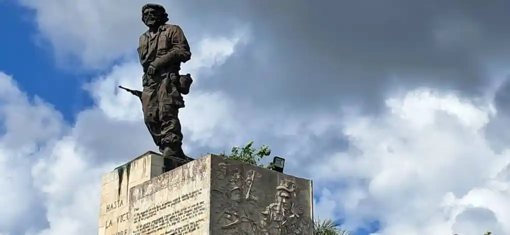 Acometen reparación del Complejo escultórico «Ernesto Che Guevara»
